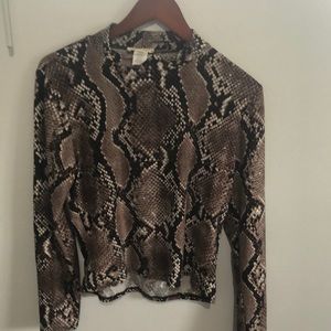 Olivia Rae snake print, long sleeve Crop top!